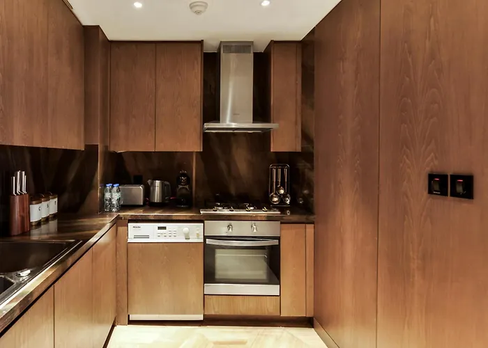 Maison Privee - Glamourous Apt With Sea Views At Five Palm